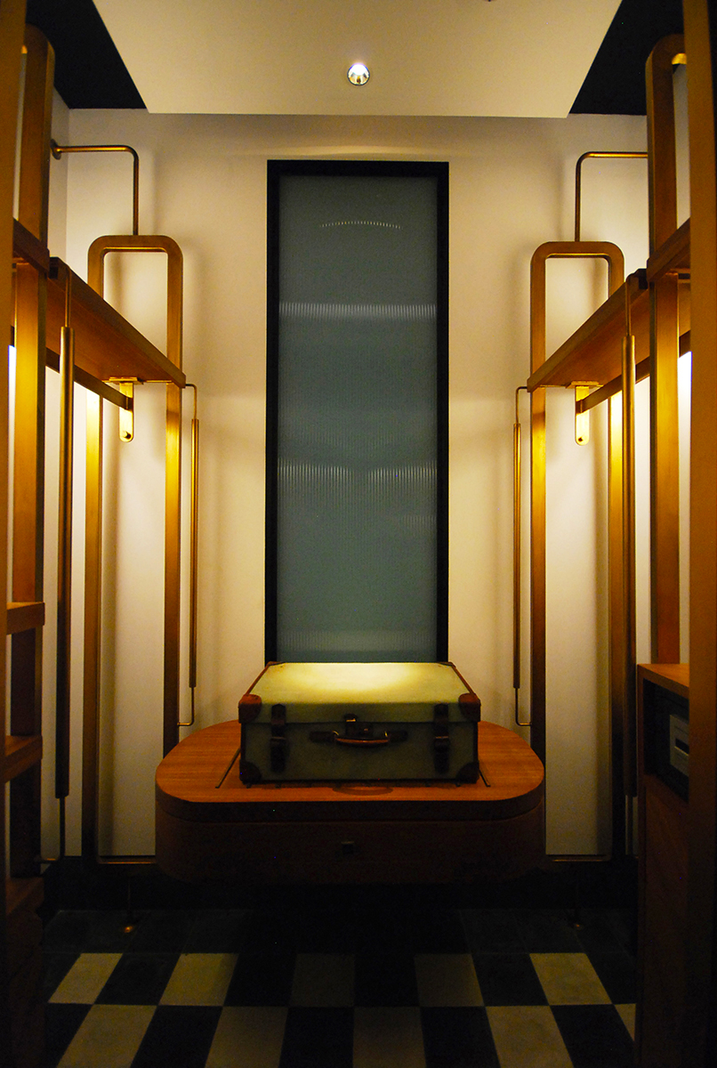 Walk-in Closet Lighting Detail | Dazzle